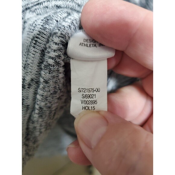 Athleta Gray Blissful Poncho Hoodie 721575 Womens Size Medium Pockets Drawstring - Picture 7 of 9